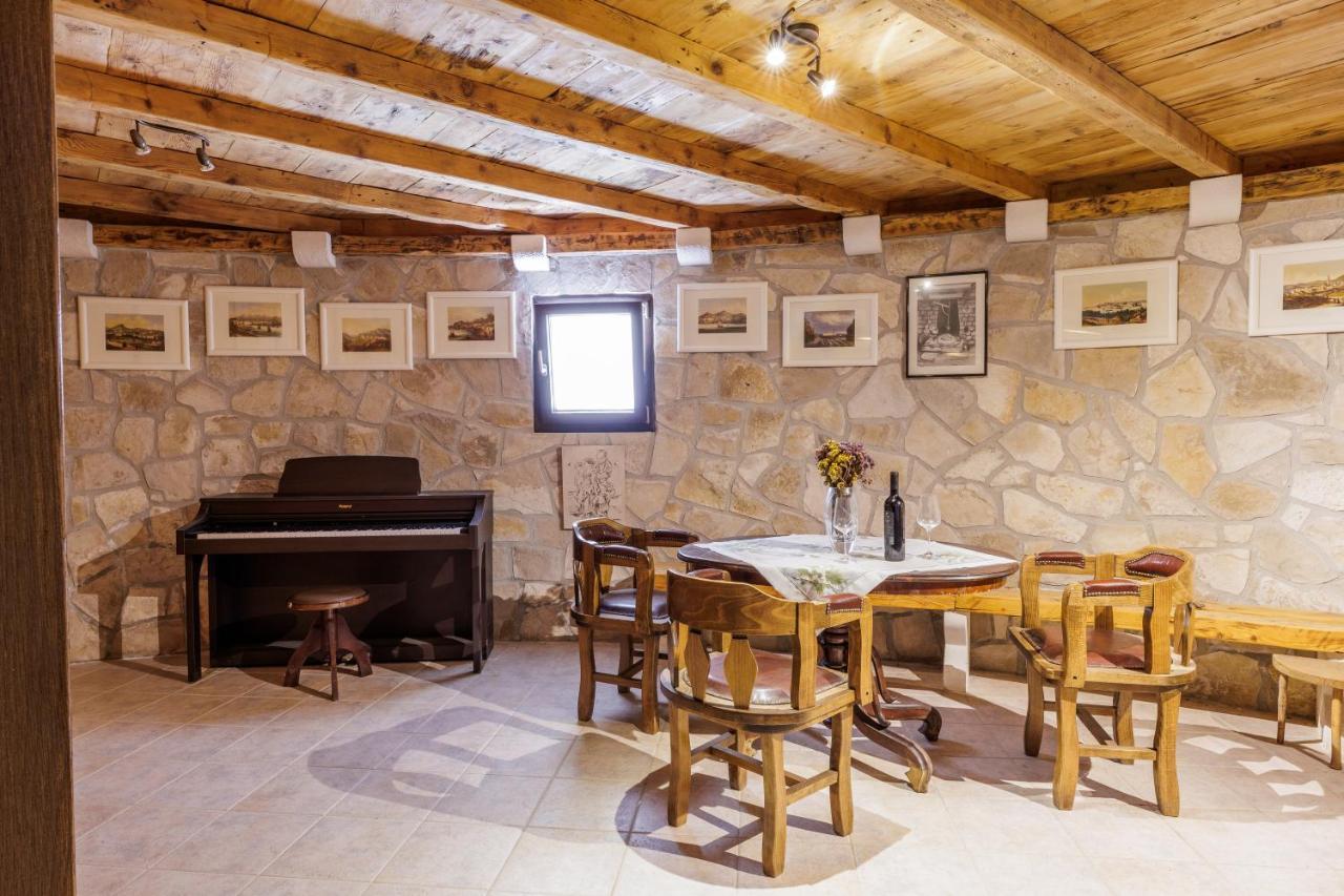 Villa Atrium Makarska Exterior photo